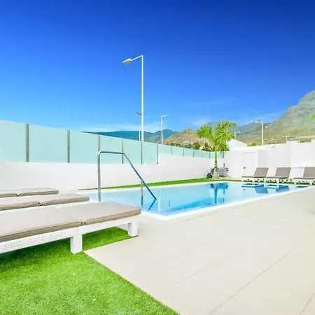 Playa De Fanabe Sleeps 8 Pool Air Con Wifi Costa Adeje (Tenerife)