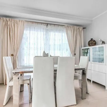 Villa Playa De Fanabe Sleeps 8 Pool Air Con Wifi