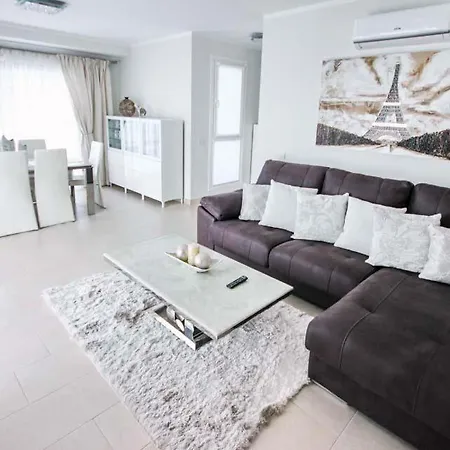 Playa De Fanabe Sleeps 8 Pool Air Con Wifi *